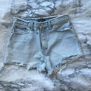 Abercrombie & Fitch distressed high rise shorts. SIZE 2